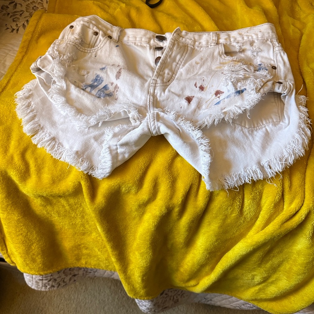 One Teaspoon Cocoa Cash Bandits White Painted  Jean Shorts - Picture 9 of 16
